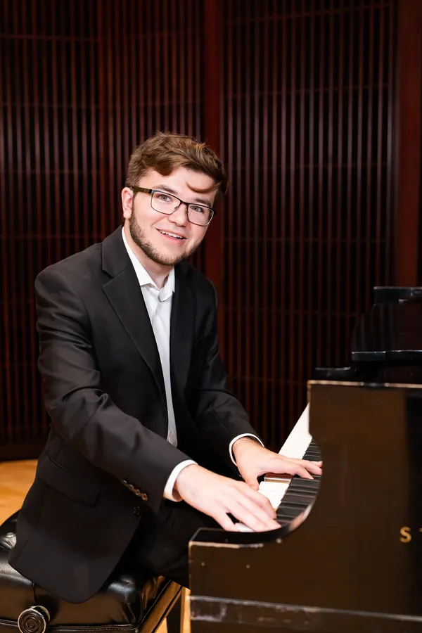 Texan wins piano competition, Sunday spot on Jacksonville Jazz Festival